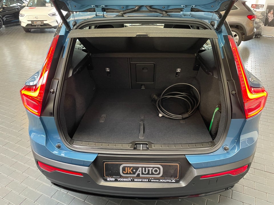 Volvo XC40 ReCharge Twin Plus 5d