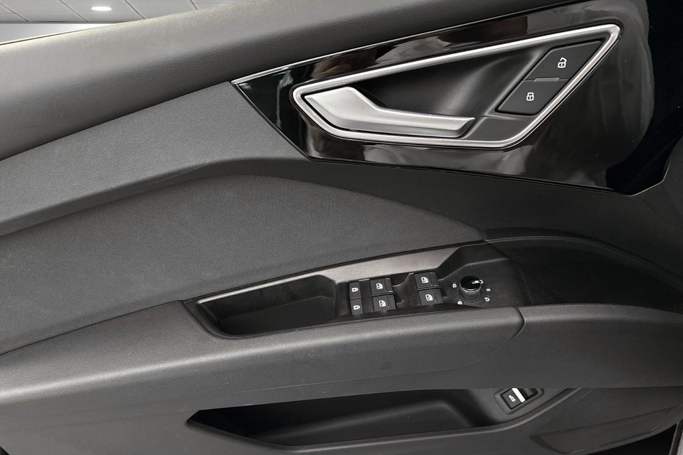 Audi Q4 e-tron 45 Progress 5d