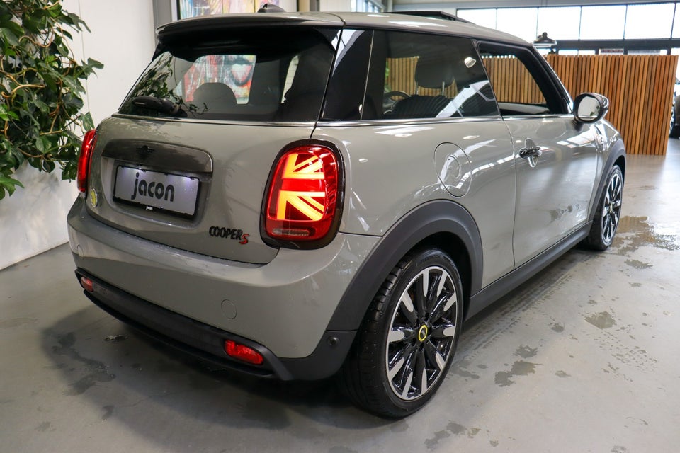 MINI Cooper SE Trim XL 3d