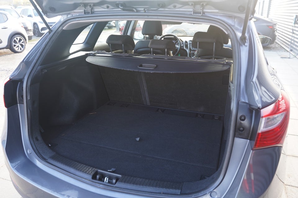 Hyundai i30 1,6 CRDi 110 Active+ CW 5d