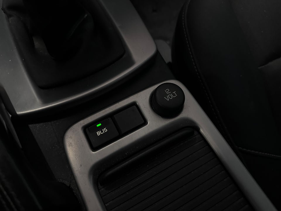 Volvo V50 1,6 D Momentum 5d