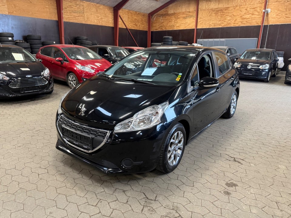 Peugeot 208 1,2 VTi 82 Active GO 5d