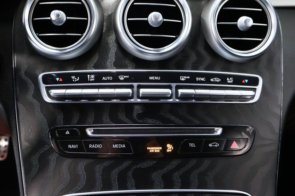 Mercedes C200 2,0 AMG Line Coupé aut. 2d