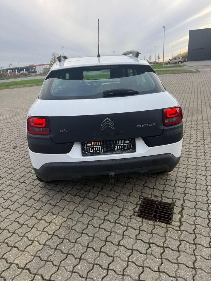 Citroën C4 Cactus 1,2 PureTech 110 Shine 5d