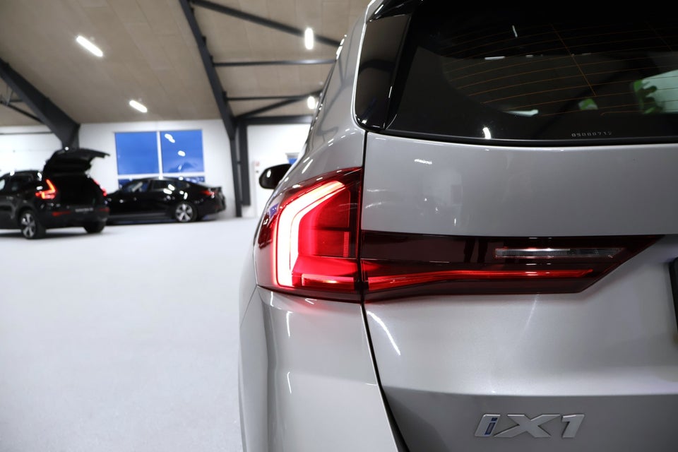 BMW iX1 eDrive20 M-Sport 5d