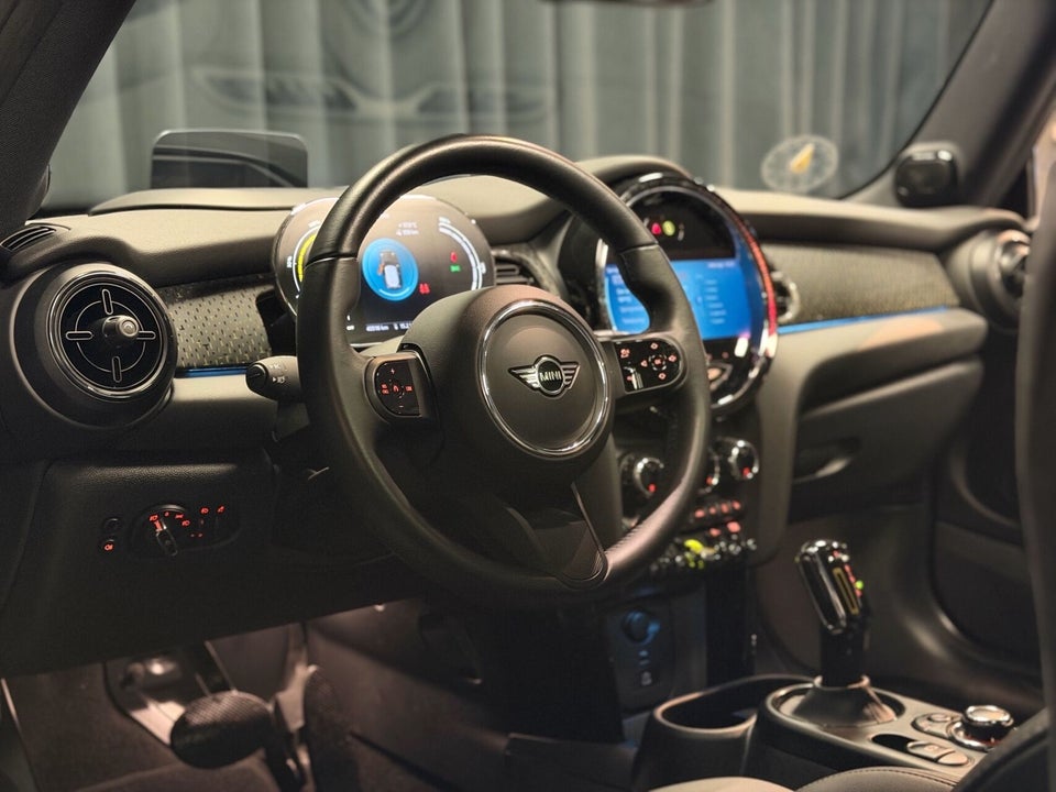 MINI Cooper SE Edition Premium 3d