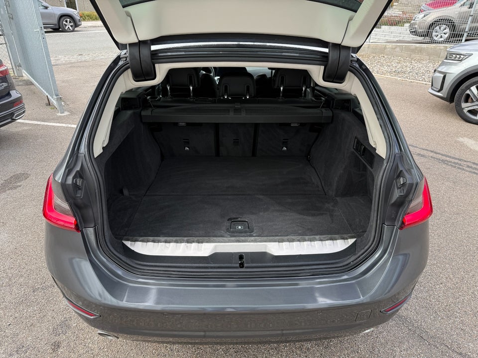 BMW 330e 2,0 Touring Sport Line aut. 5d