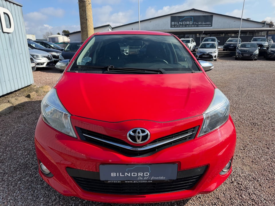 Toyota Yaris 1,3 VVT-i T2 Style 5d