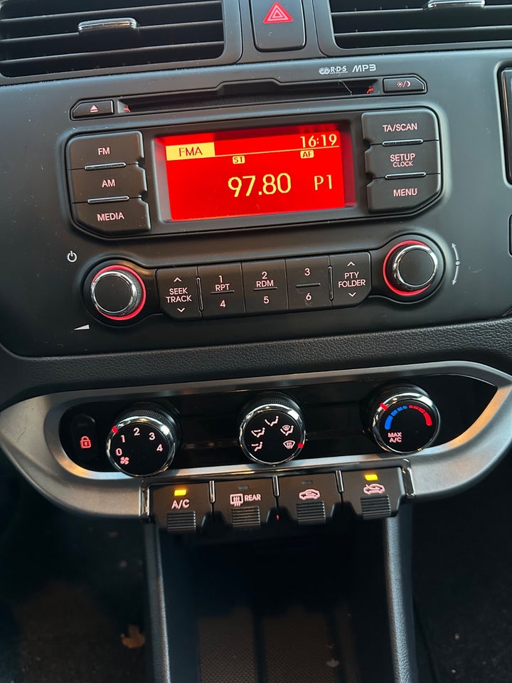 Kia Rio 1,2 CVVT Active 5d