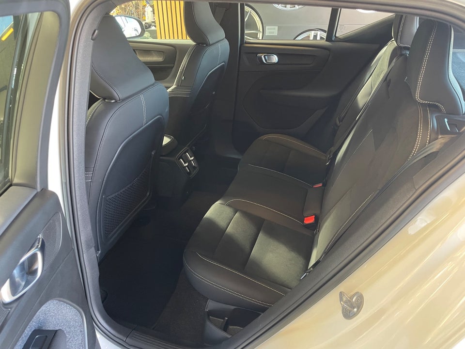 Volvo XC40 P6 ReCharge Core 5d