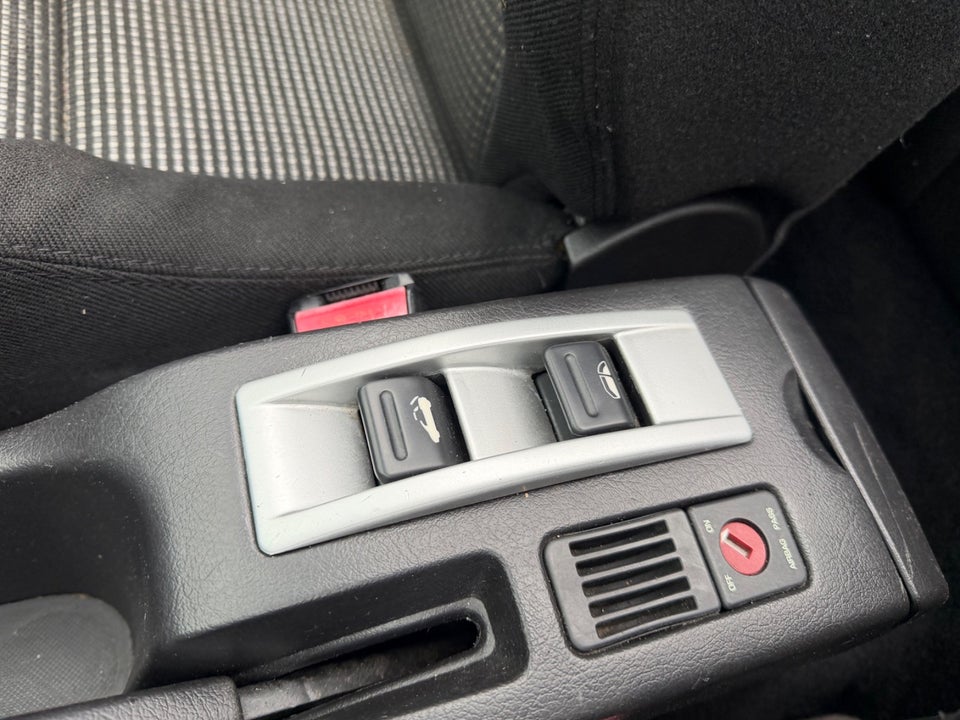 Peugeot 307 2,0 16V CC 2d