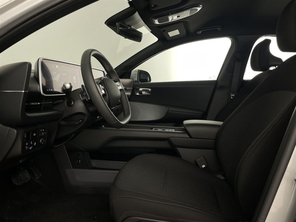 Hyundai Ioniq 6 53 Essential 4d