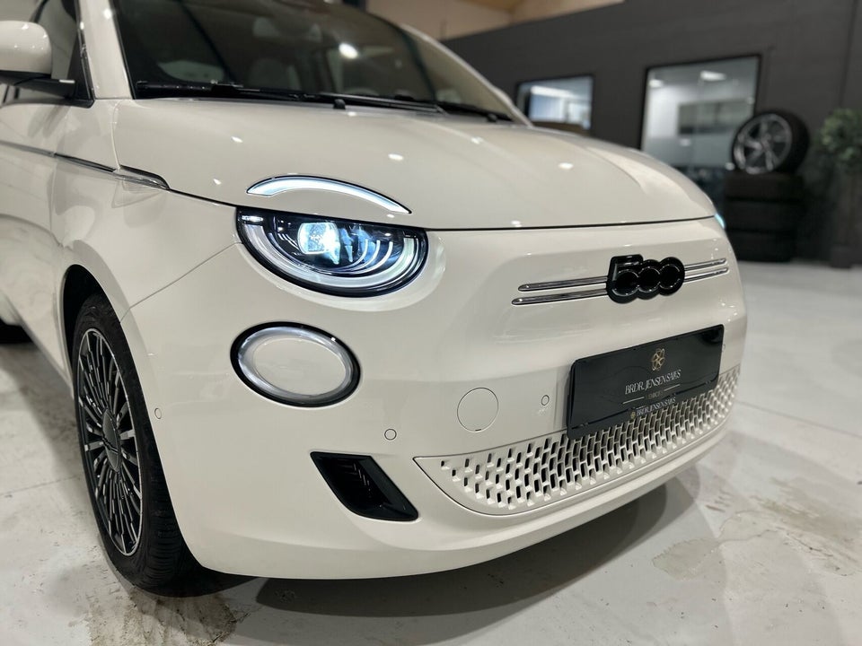 Fiat 500e 42 la Prima Sky 3d