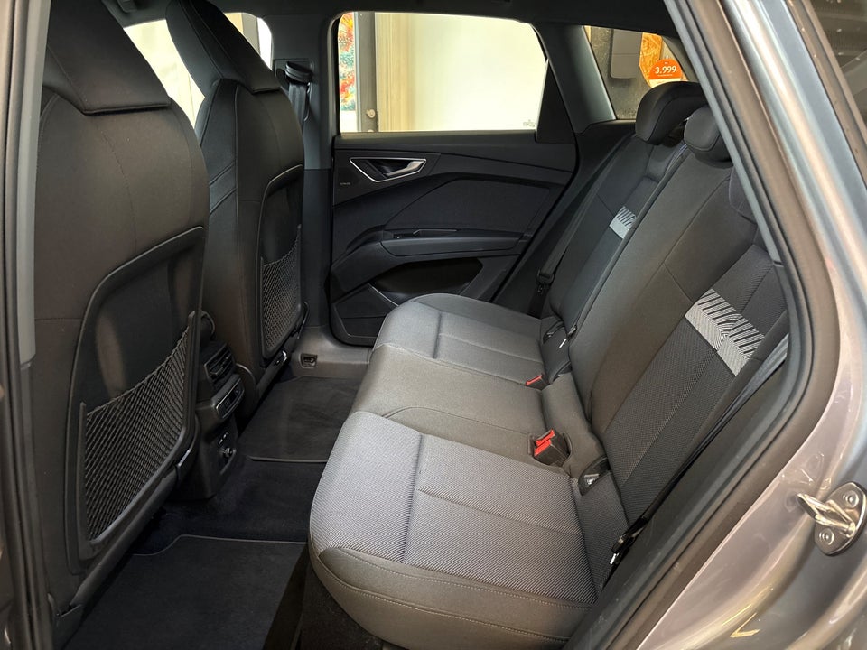 Audi Q4 e-tron 40 Advanced 5d