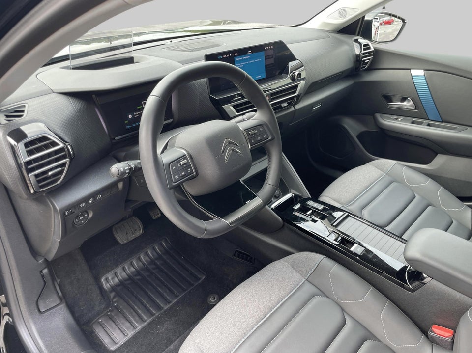 Citroën ë-C4 X 50 Shine 4d
