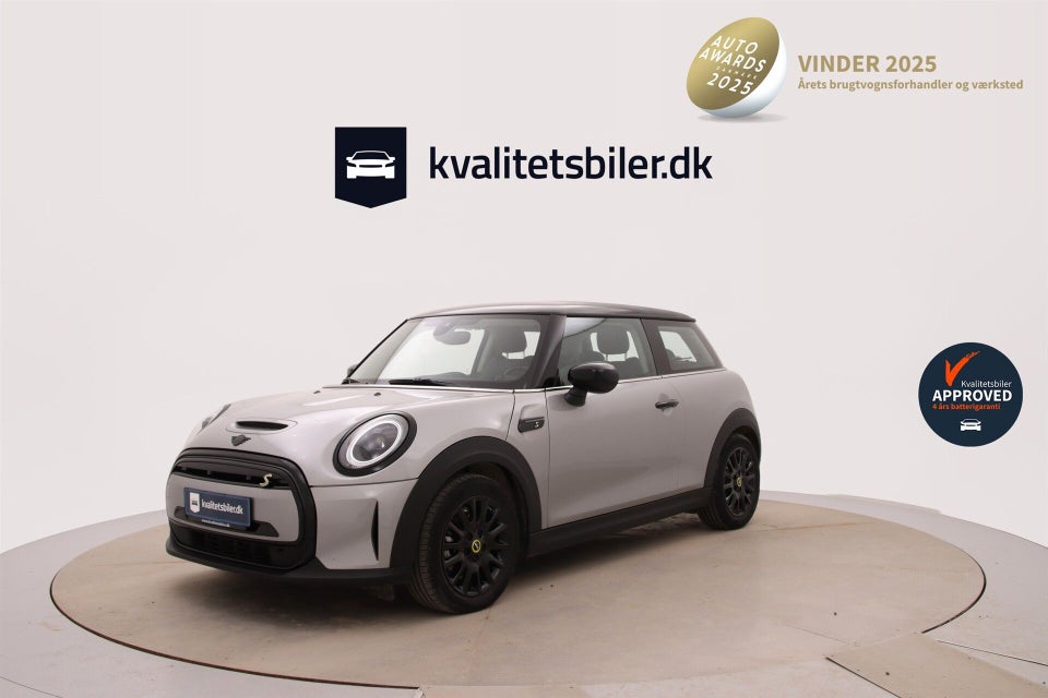 MINI Cooper SE Essential 3d