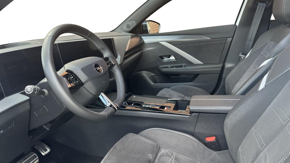 Opel Astra-e 54 GS 5d