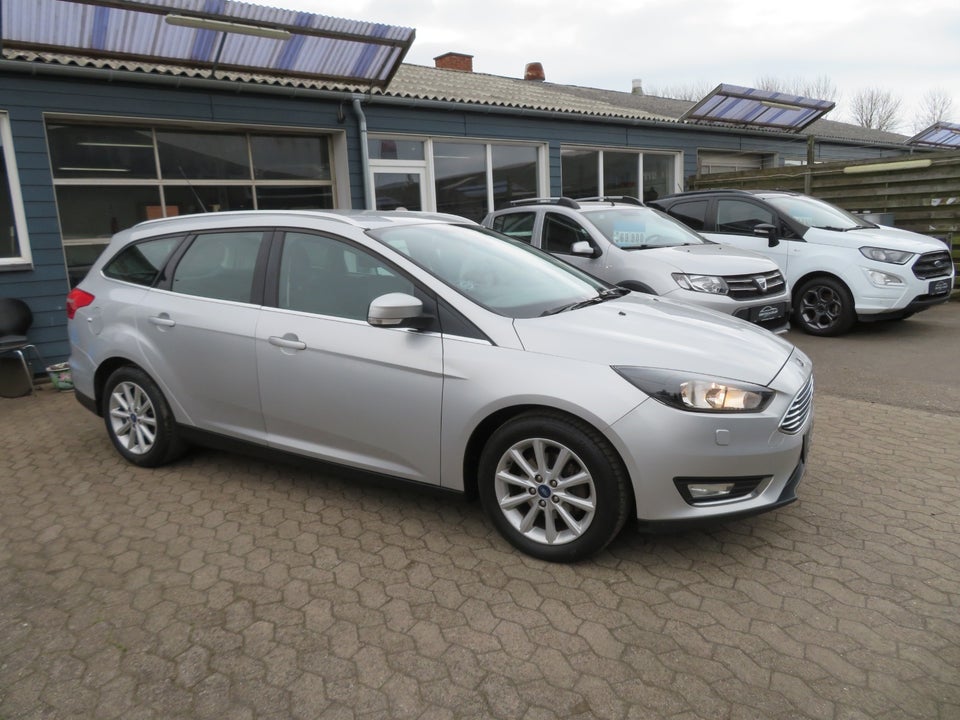 Ford Focus 1,0 SCTi 100 Titanium stc. 5d