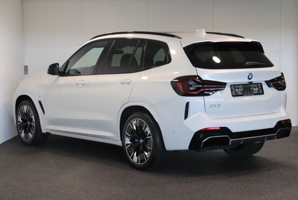 BMW iX3 Charged Plus M-Sport 5d