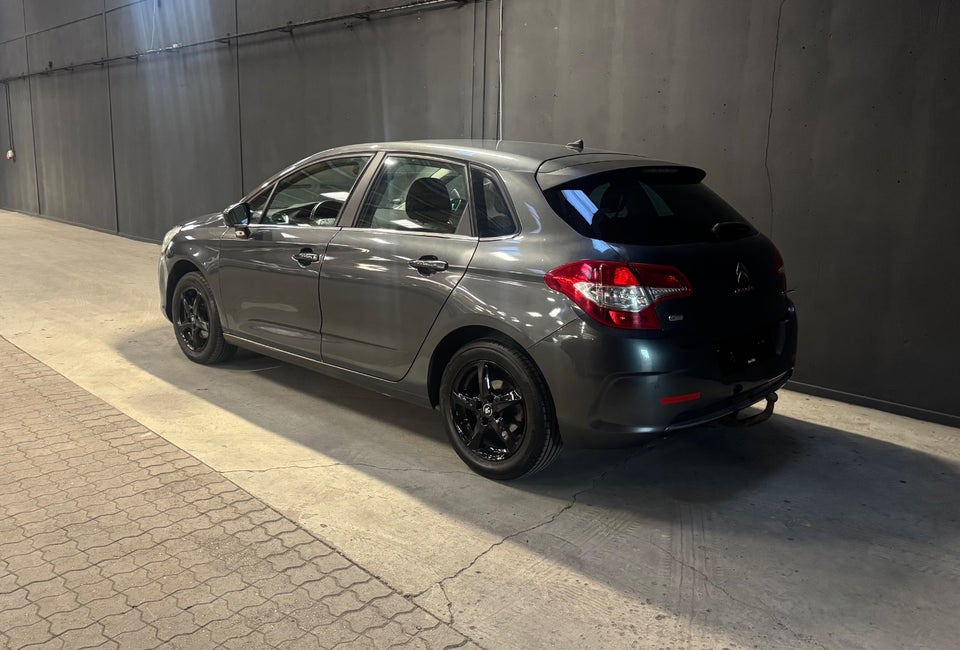 Citroën C4 1,6 e-HDi 115 Seduction 5d