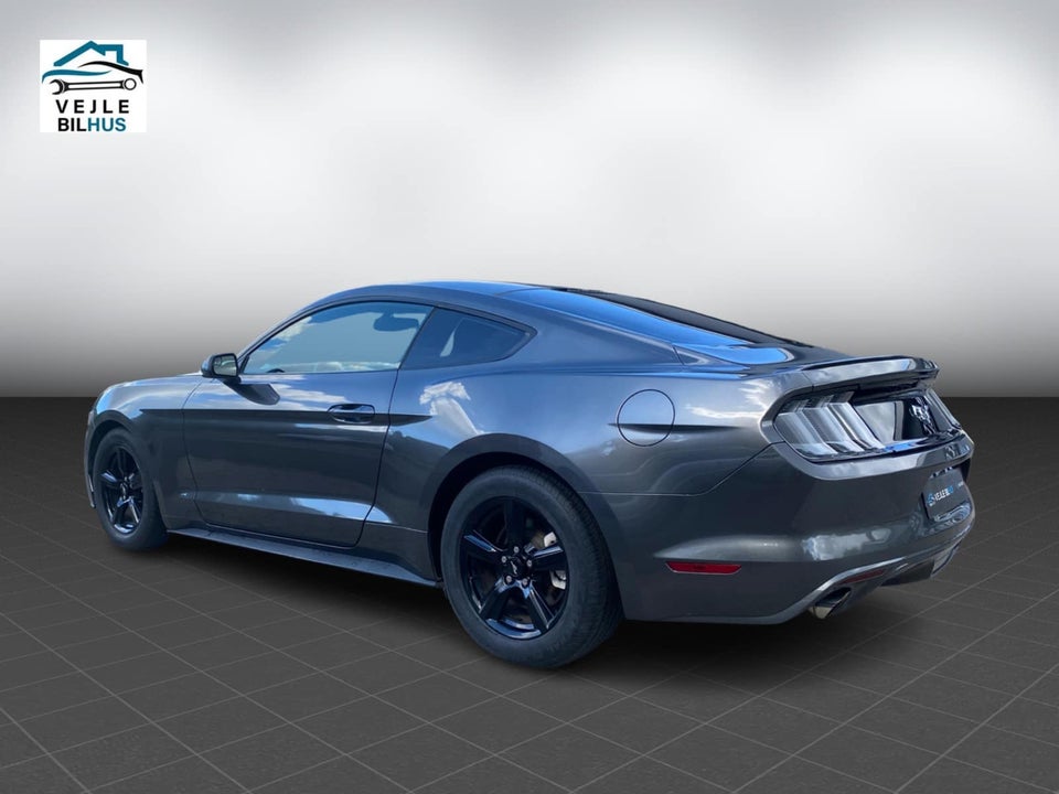 Ford Mustang 3,7 GT Fastback aut. 2d