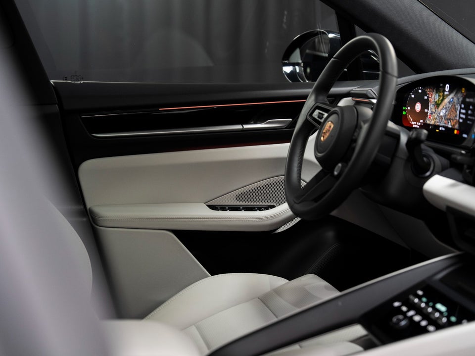 Porsche Macan 5d