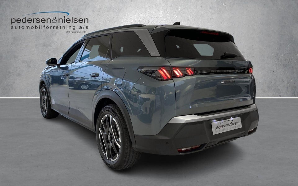 Peugeot e-5008 77 Allure 7prs 5d