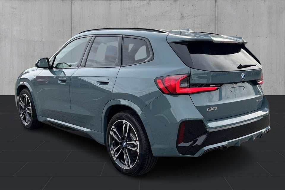 BMW iX1 eDrive20 M-Sport Pro 5d