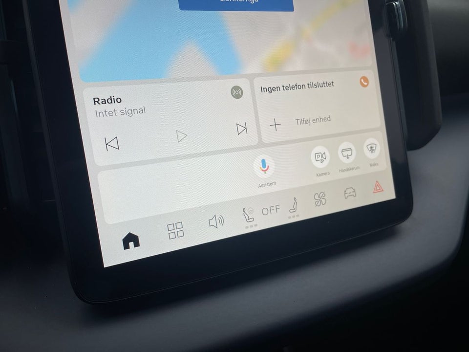 Volvo EX30 Extended Range Plus 5d