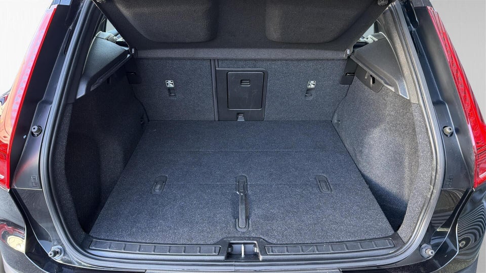 Volvo XC40 P6 ReCharge Plus 5d