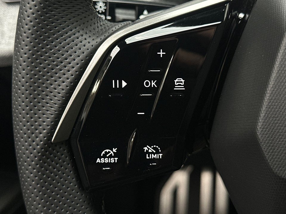 Peugeot e-5008 77 GT Pack AWD 5d