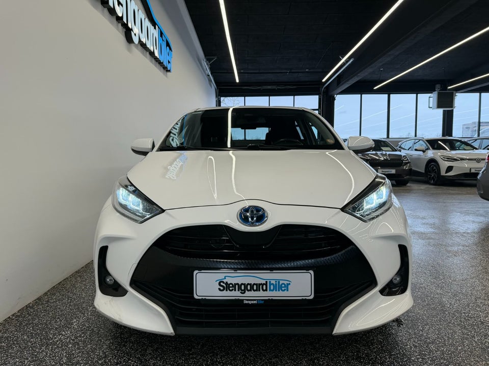 Toyota Yaris 1,5 Hybrid H3 e-CVT 5d