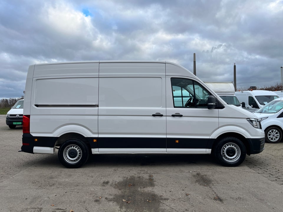 VW Crafter 30 2,0 TDi 177 Kassevogn L3H2