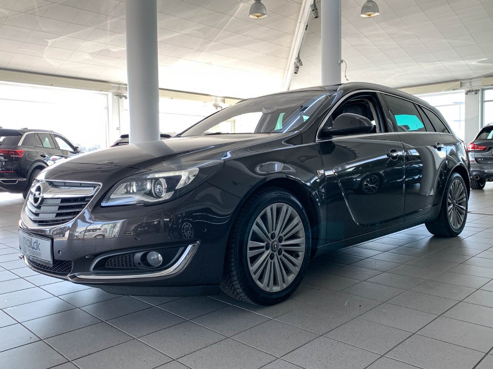 Opel Insignia 1,6 CDTi 136 Cosmo Sports Tourer 5d