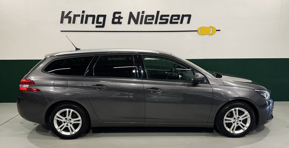 Peugeot 308 1,5 BlueHDi 130 Style SW 5d