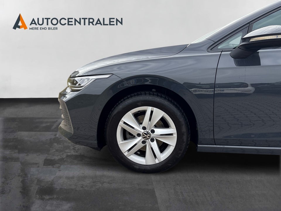 VW Golf VIII 1,5 TSi 150 Life 5d