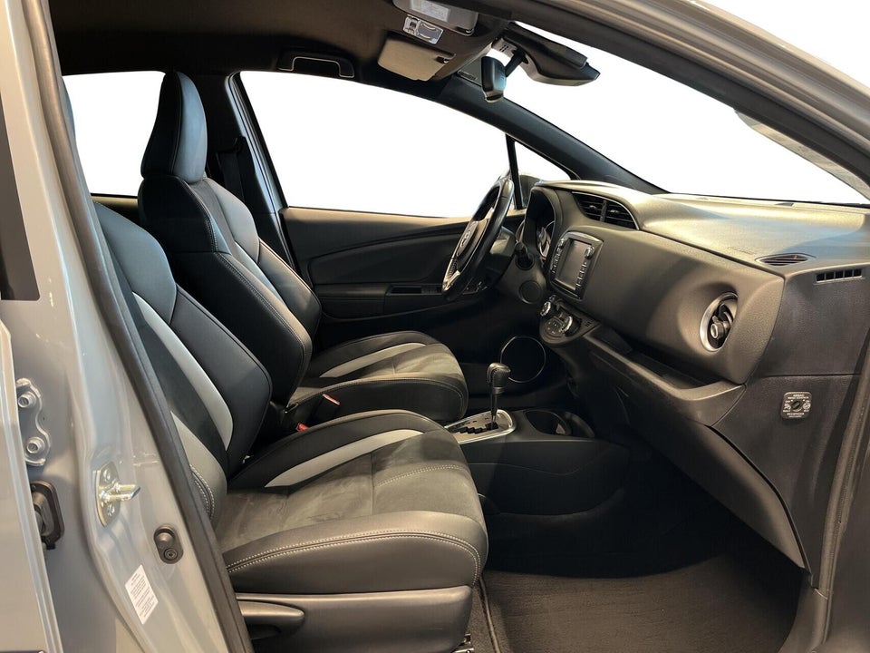 Toyota Yaris 1,5 Hybrid H3 GR Sport Smart e-CVT 5d