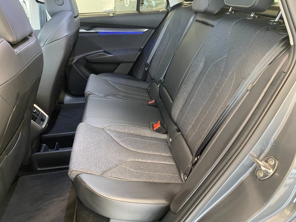 Skoda Elroq 85 iV Maxx 5d