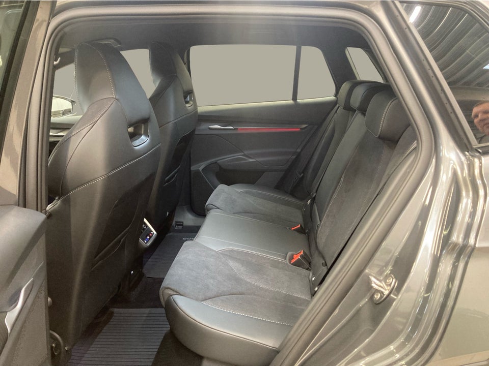 Skoda Elroq 85 iV Sportline 5d