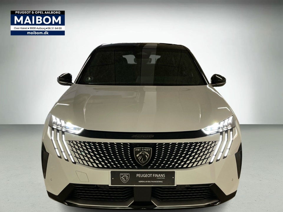 Peugeot e-3008 77 GT Pack 5d