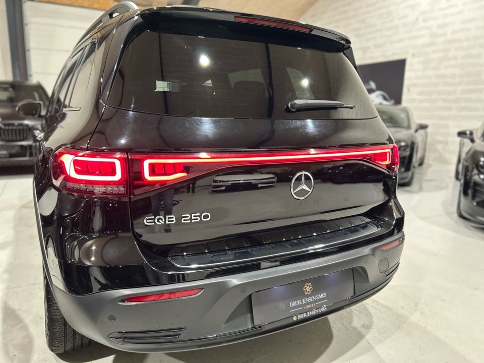 Mercedes EQB250 Progressive 7prs 5d