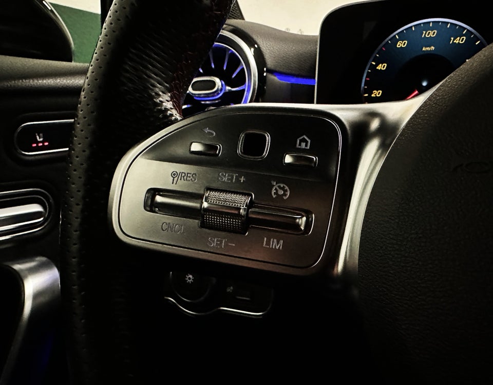 Mercedes A200 1,3 AMG Line aut. 5d