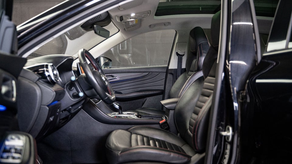 MG EHS 1,5 PHEV Luxury 5d