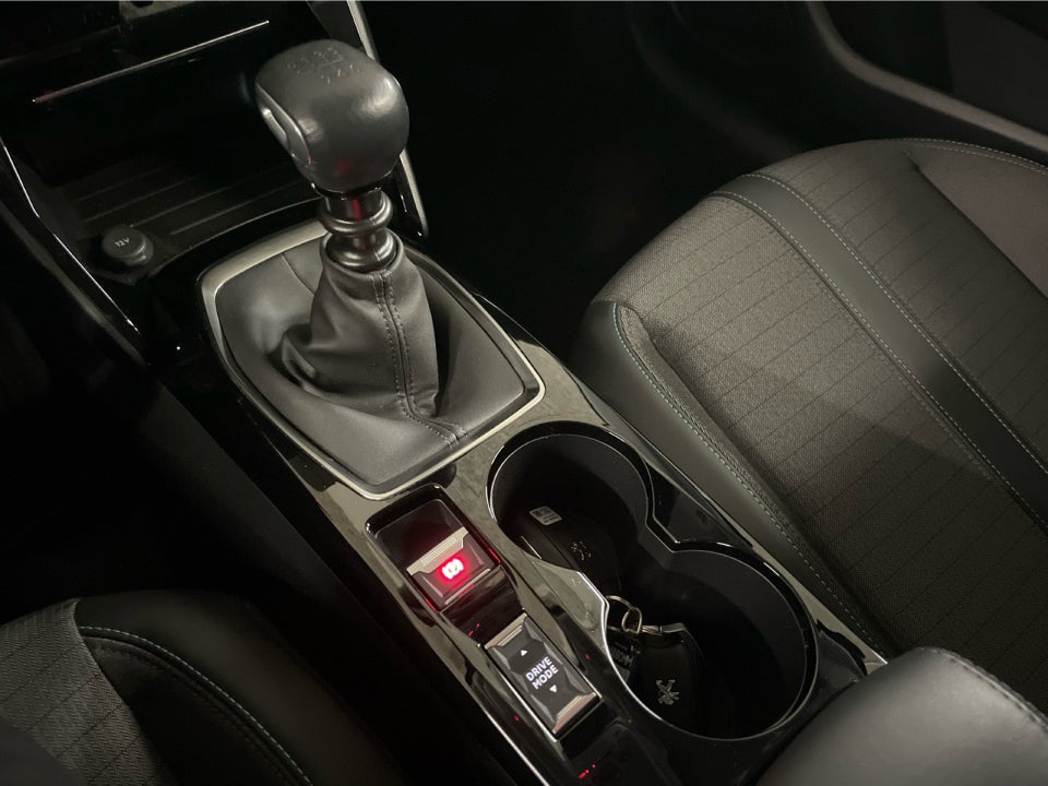 Peugeot 208 1,2 PureTech 100 Black Selection 5d