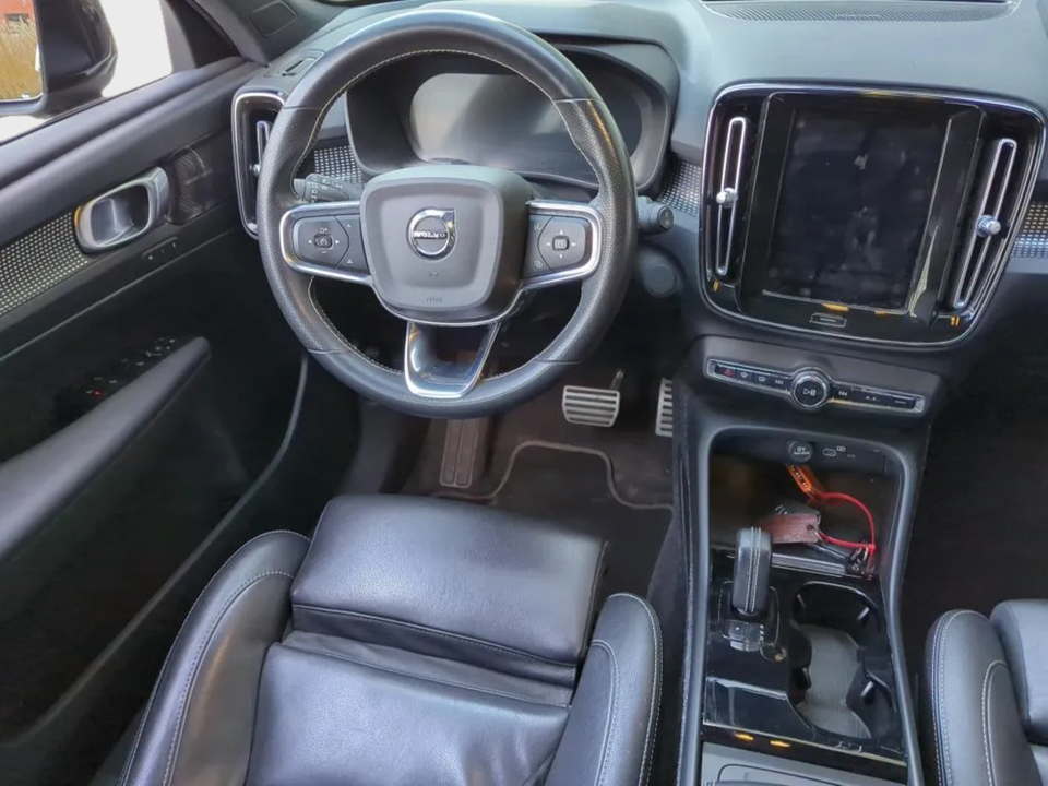 Volvo XC40 P8 ReCharge Twin R-Design 5d