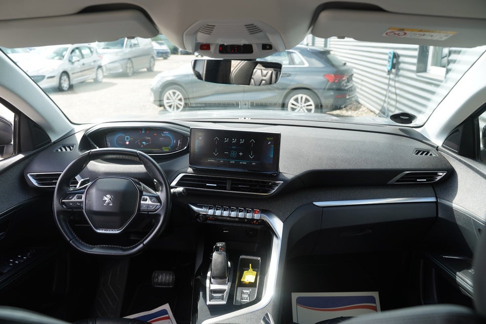 Peugeot 3008 1,6 Hybrid Selection Sport Limited EAT8 5d