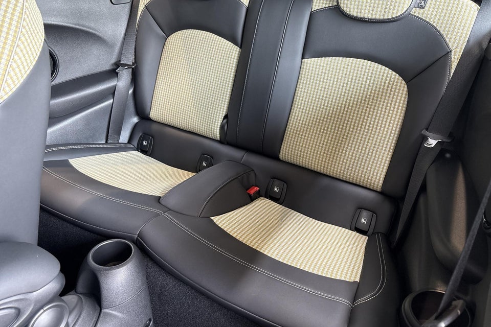 MINI Cooper SE Edition Premium Plus 3d