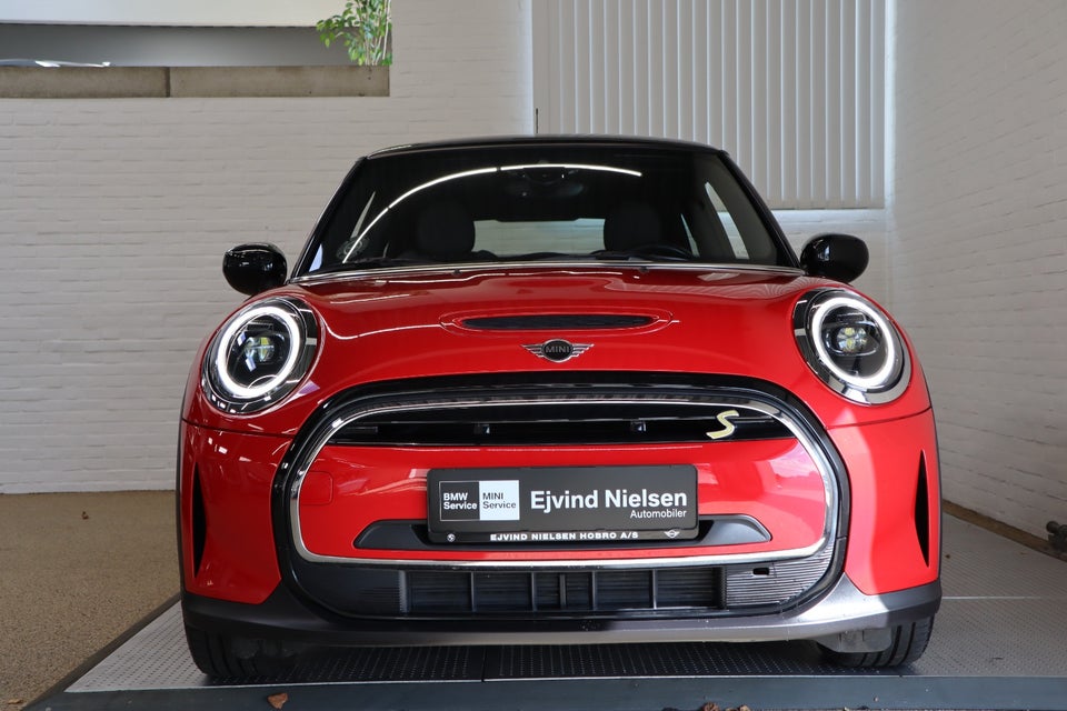MINI Cooper SE Classic Trim 3d