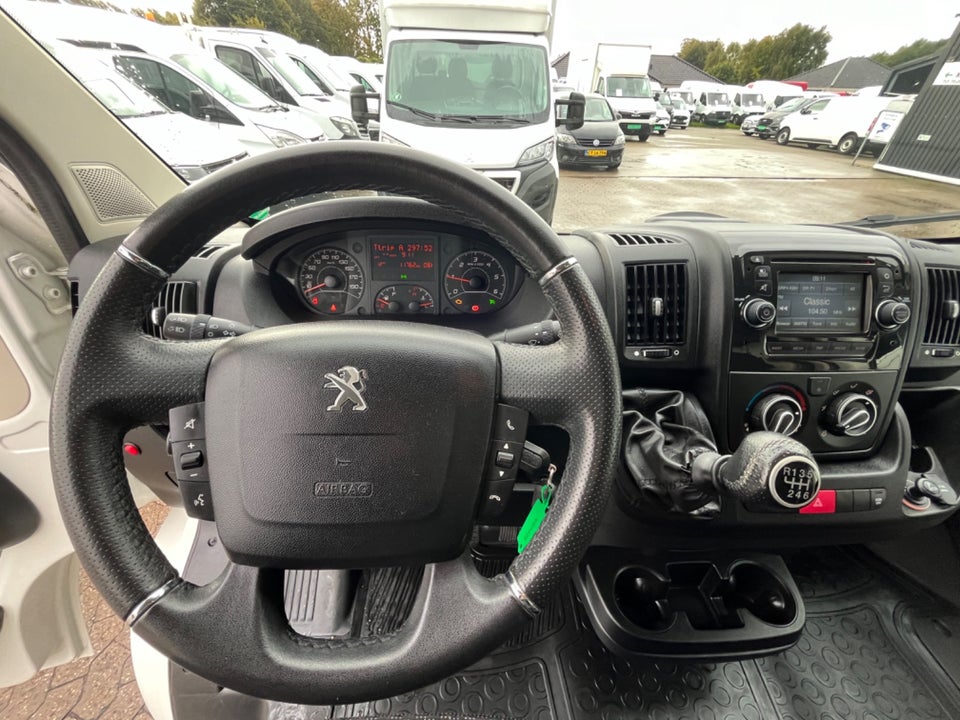 Peugeot Boxer 330 2,0 BlueHDi 130 L2H2