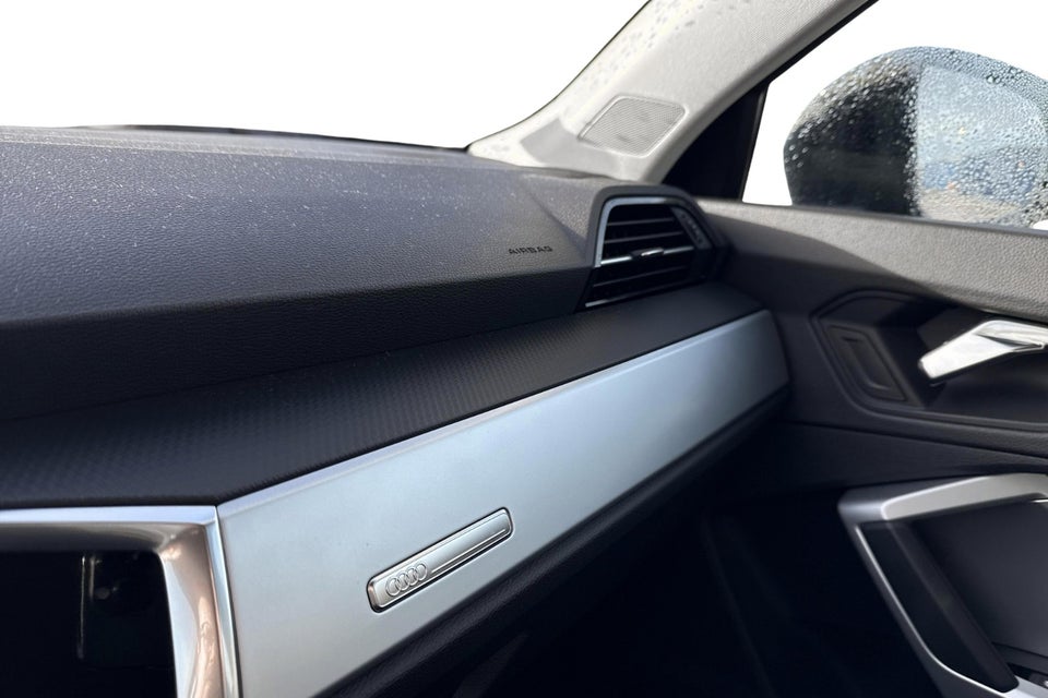 Audi Q3 35 TFSi Advanced Prestige S-tr. 5d